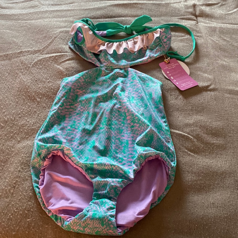 Girls bathing suit size 14. Puravida one piece.